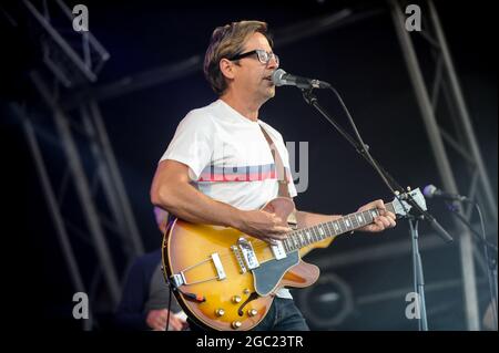 Nik Heywood Performing at Lets Rock Leeds 80s Stock Photo