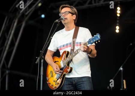 Nik Heywood Performing at Lets Rock Leeds 80s Stock Photo