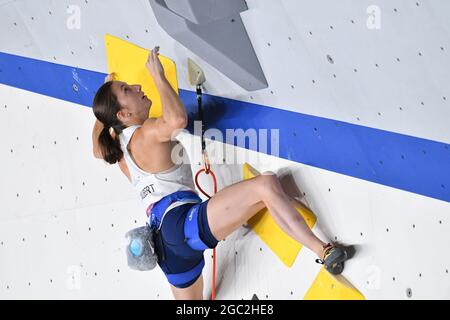 Tokyo, Japan. Credit: MATSUO. 6th Aug, 2021. JAUBERT Anouck (FRA) Sport Climbing : Women's Combined, Lead Final, during the Tokyo 2020 Olympic Games at the Aomi Urban Sports Park in Tokyo, Japan. Credit: MATSUO .K/AFLO SPORT/Alamy Live News Stock Photo