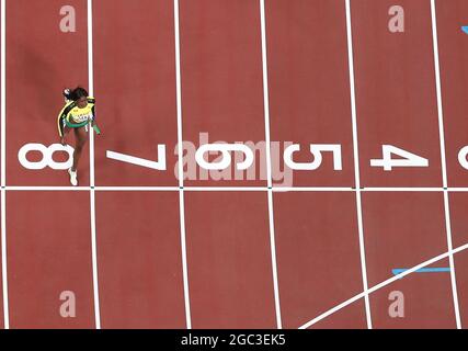 Tokyo, Japan. 6th Aug, 2021. Shericka Jackson of Jamaica competes during the Women's 4x100m Final at the Tokyo 2020 Olympic Games in Tokyo, Japan, Aug. 6, 2021. Credit: Jia Yuchen/Xinhua/Alamy Live News Stock Photo