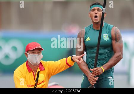 Tokyo, Japan. 07th Aug, 2021. Canoe: Olympics, canoe single, 1000 m, men, final, in the Sea Forest Waterway. Isaquias Queiroz Dos Santos from Brazil cheers. Credit: Jan Woitas/dpa/Alamy Live News Stock Photo