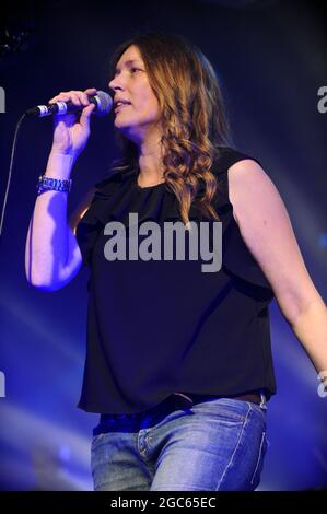 Paul Heaton and Jacqui Abbot Performing at Sheffield Academy 02 , Sheffield Stock Photo