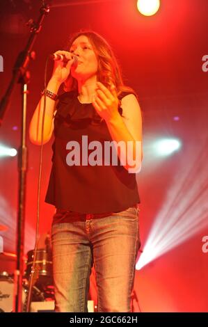 Paul Heaton and Jacqui Abbot Performing at Sheffield Academy 02 , Sheffield Stock Photo