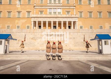 Athens, August 3rd 2021: Evzone soldiers changing the guard outside the Parliament building in Syntagma Square in Athens Stock Photo