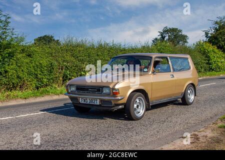 1979 70s brown Austin Allegro 1500 DL, 1485cc petrol en-route to Capesthorne Hall classic July car show, Cheshire, UK Stock Photo