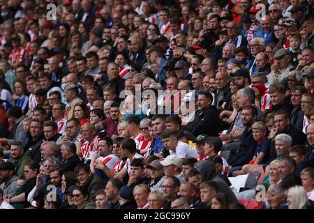 SUNDERLAND, UK. AUG 7TH General view of Sunderland fans during the Sky Bet League 1 match between Sunderland and Wigan Athletic at the Stadium Of Light, Sunderland on Saturday 7th August 2021. (Credit: Will Matthews | MI News) Credit: MI News & Sport /Alamy Live News Stock Photo