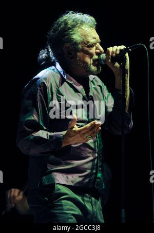 Robert Plant Performing at Sheffield City Hall , Sheffield Stock Photo