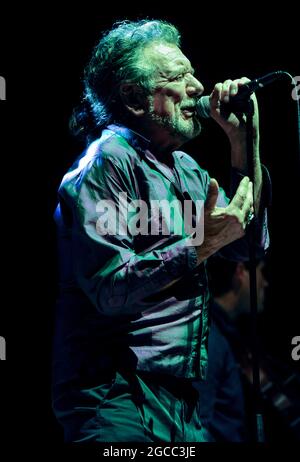 Robert Plant Performing at Sheffield City Hall , Sheffield Stock Photo