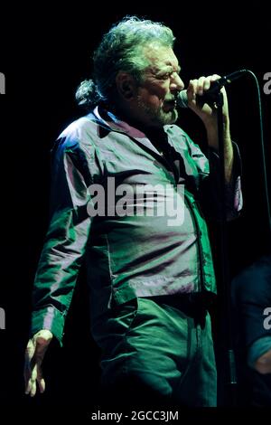 Robert Plant Performing at Sheffield City Hall , Sheffield Stock Photo