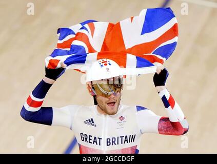 Great Britain medallists from the Tokyo 2020 Olympic Games. File photo dated 05-08-2021 of Great Britain's Matthew Walls celebrates gold in the Men's Omnium Points Race 4/4 at Izu Velodrome on the thirteenth day of the Tokyo 2020 Olympic Games in Japan. Issue date: Sunday August 8, 2021. Stock Photo