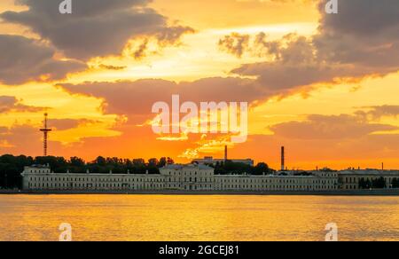 Colorful sunrise, 4:00 AM, Neva river, Pirogovskaya embankment, St Petersburg, Russia Stock Photo