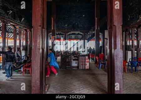 Kasthamandap, temple and shelter in Maru Tol Square, Kathmandu, destroyed in the 2015 Nepal earthquake. Interior view Stock Photo