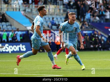 Viktor Gyokeres scores a goal during Liga Portugal 23/24 game between  Sporting CP and FC Vizela at Estadio Jose Alvalade, Lisbon, Portugal.  (Maciej Stock Photo - Alamy