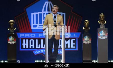 Canton, United States. 08th Aug, 2021. Class of 2021 inductee, John Lynch, speaks during his enshrinement into the Pro Football Hall of Fame at Tom Benson Hall of Fame Stadium in Canton, Ohio on Sunday, August 8, 2021. Photo by Aaron Josefczyk/UPI Credit: UPI/Alamy Live News Stock Photo