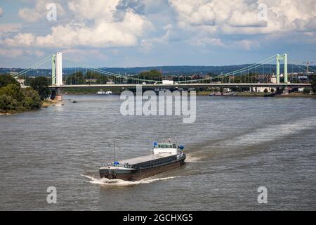 the Muelheimer bridge across the river Rhine, Cologne, Germany. die Muelheimer Bruecke ueber den Rhein, Koeln, Deutschland. Stock Photo