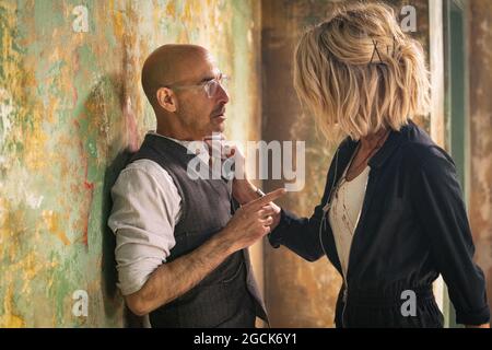USA. Stanley Tucci in the (C) Prime Video new movie: Jolt (2021) .  Plot: A bouncer with a slightly murderous anger-management problem that she  controls with the help of an electrode-lined vest