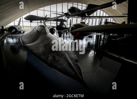 Duxford Imperial War Museum Photograph by Brian Harris 5 August 2021 IMW Duxford, Cambridgeshire England UK The American Air Museum deisgned by Sir No Stock Photo