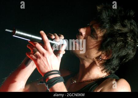 Milan Italy 2003-01-22 : Live concert of the Audioslave at the Alcatraz ,Chris Cornell during the concert Stock Photo