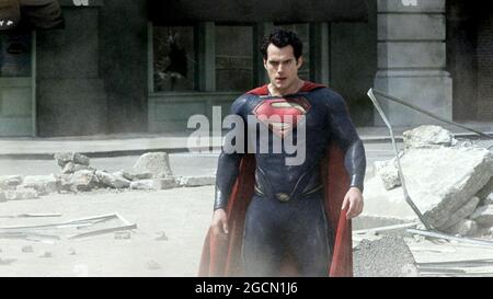 Henry Cavill em Superman 2! - POPSFERA