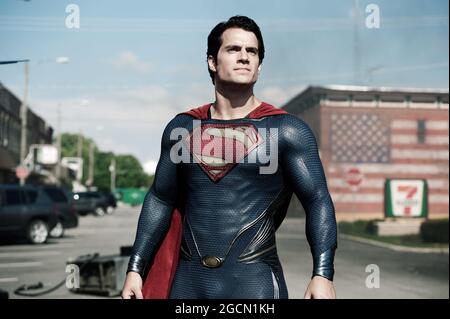 FYEAHMOVIES — beyondthefold: HENRY CAVILL as SUPERMAN / CLARK