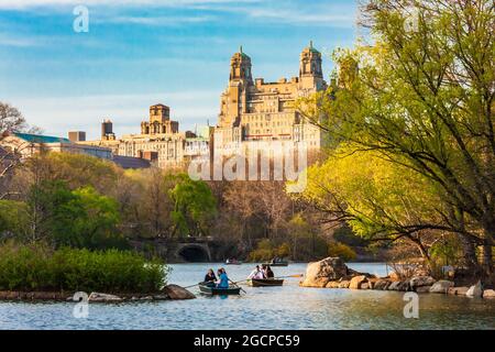 Rowing boats on Central Park Lake, New York City, NY, USA Stock Photo
