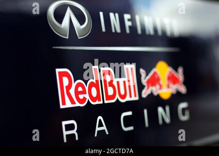 Red Bull Racing logo. Formula One Testing, Day Two, Wednesday 29th January 2014. Jerez, Spain. Stock Photo