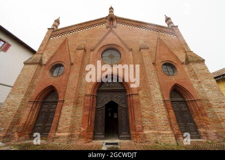 Mombaruzzo, Asti province, Monferrato, Piedmont, Italy: exterior of the medieval Sant Antonio Abate church, in gothic style Stock Photo