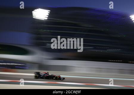 Fernando Alonso (ESP) McLaren MP4-30. Abu Dhabi Grand Prix, Sunday 29th November 2015. Yas Marina Circuit, Abu Dhabi, UAE. Stock Photo