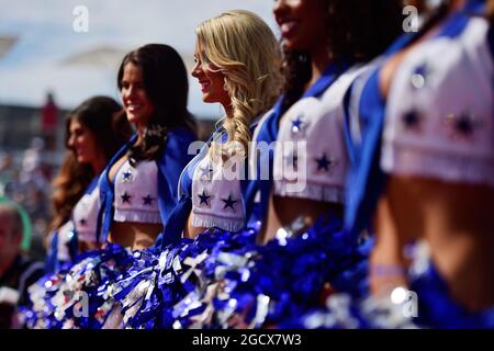 Dallas Cowboys Cheerleaders. United States Grand Prix, Sunday 23rd October 2016. Circuit of the Americas, Austin, Texas, USA. Stock Photo