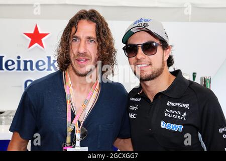 (L to R): Carles Puyol (ESP) Retired Football Player with Sergio Perez (MEX) Sahara Force India F1. Spanish Grand Prix, Sunday 14th May 2017. Barcelona, Spain. Stock Photo