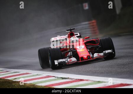 Porte-clés Sebastian Vettel Ferrari SF70H Métal F1 -  France