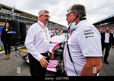 Ross Brawn (GBR) Managing Director, Motor Sports with Otmar Szafnauer (USA) Racing Point Force India F1 Team Principal and CEO on the grid. Italian Grand Prix, Sunday 2nd September 2018. Monza Italy. Stock Photo