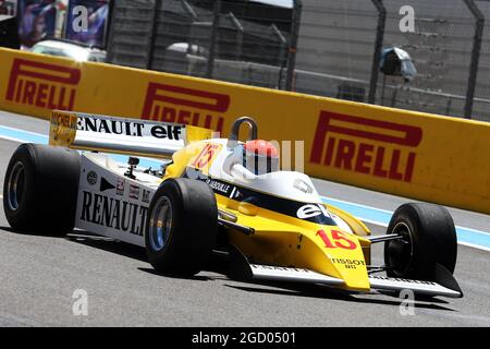 Renault rs10 hi-res stock photography and images - Alamy