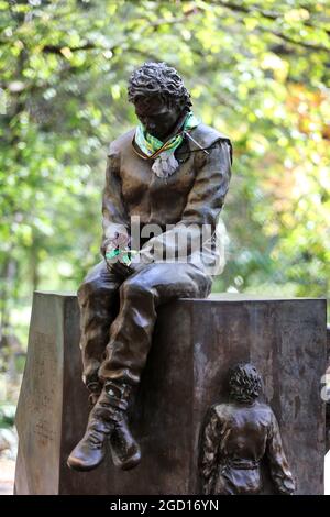 【A・セナ】AYRTON SENNA FINE ART STATUE NOV101570 - AYRTON SENNA 50TH ANNIVERSARY FINE ART STATUE