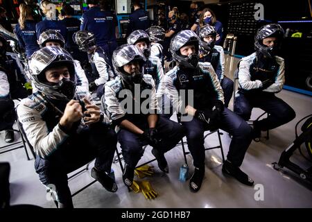 Williams Racing mechanics watch the race. Spanish Grand Prix, Sunday 9th May 2021. Barcelona, Spain. Stock Photo