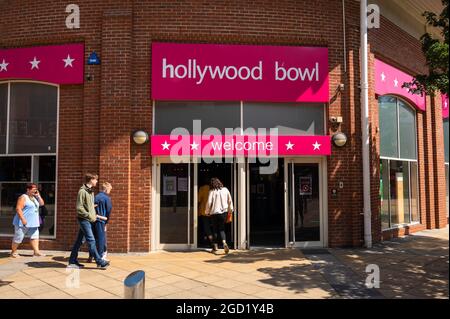 Hollywood Bowl Entrance with people waiting to go in Stock Photo