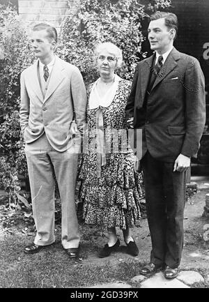 Mrs. Hoover, Allan & Herbert, Jr. ca. between 1909 and 1940 Stock Photo