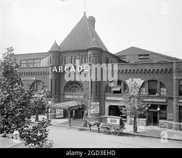 Arcade Market, [Washington, D.C.] ca.  between 1910 and 1925 Stock Photo