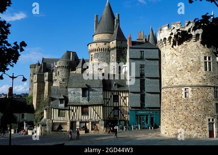 FRANCE, ILLE ET VILAINE (35), VITRE, CASTLE OF THE LORD OF VITRE, ONE OF THE NINE LORDS OF ANCIENT BRITTANY XVTH CENTURY, HISTORICAL MONUMENT, BRITTAN Stock Photo