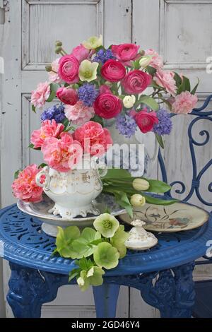 botany, ranunculus, camellia, ADDITIONAL-RIGHTS-CLEARANCE-INFO-NOT-AVAILABLE Stock Photo