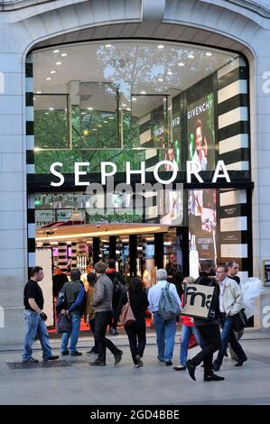 Fresh steadily expands its footprint in Paris, now featured at Sephora store  on the Champs Elysées – EPR Retail News