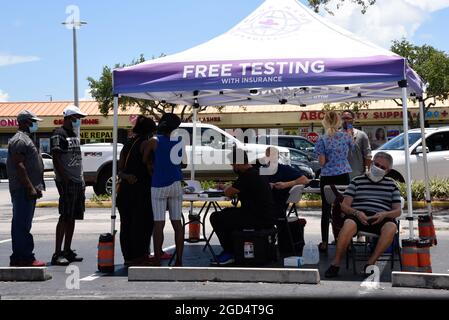 USA. 10th Aug, 2021. People are sighted waiting to be tested for the Covid-19 virus at an outdoors testing site in Fort Lauderdale, FL on August 10, 2021 in Miami, Florida. (Photo by Michele Eve Sandberg/Sipa USA) Credit: Sipa USA/Alamy Live News Stock Photo