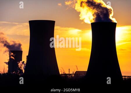 Cooling towers and chemical works, Middlesbrough, Cleveland, England, UK Stock Photo