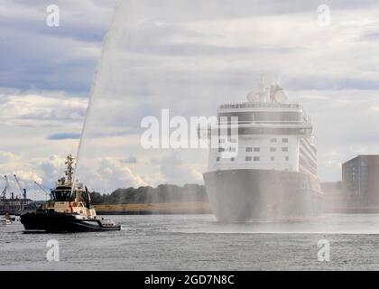 AJAXNETPHOTO. AUGUST, 2021. NORTH SHIELDS, ENGLAND. - OUTWARD BOUND- THE SAGA CRUISE LINE SHIP SPIRIT OF ADVENTURE OUTWARD BOUND FROM THE RIVER TYNE DURING HER MAIDEN VOYAGE/ROUND GB CRUISE.PHOTO:TONY HOLLAND/AJAX REF:DTH212807 39107 Stock Photo