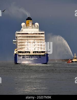 AJAXNETPHOTO. AUGUST, 2021. NORTH SHIELDS, ENGLAND. - OUTWARD BOUND- THE SAGA CRUISE LINE SHIP SPIRIT OF ADVENTURE OUTWARD BOUND FROM THE RIVER TYNE DURING HER MAIDEN VOYAGE/ROUND GB CRUISE GETS A FIREFLOAT DEPARTURE.PHOTO:TONY HOLLAND/AJAX REF:DTH212807 39135 Stock Photo