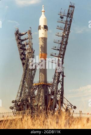 A Soyuz rocket ready for launch at Baikonur Cosmodrome in Kazakhstan, USSR Stock Photo