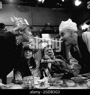 File photo dated 29/11/1966 of (left to right) Tony Booth, Una Stubbs, Dandy Nichols, and Warren Mitchell on the set of the BBC comedy Till Death Us Do Part as they rehearse at BBC Television Centre, London, for the new series on BBC One. The actress Una Stubbs, known for her roles in TV shows like Worzel Gummidge, Till Death Us Do Part, Sherlock and EastEnders, has died at the age of 84. Issue date: Thursday August 12, 2021. Stock Photo