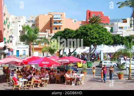 Outdoor market and restaurant, Calle de la Plaza, Alcala, Tenerife, Canary Islands, Spain Stock Photo