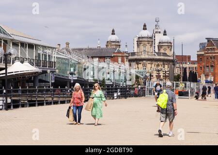 Ancient and Modern, old and new architecture in Hull city centre view, Kingston upon Hull, Yorkshire UK Stock Photo