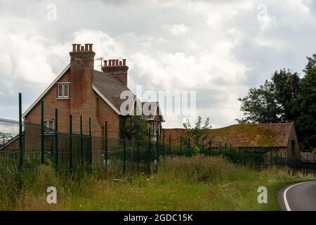 Wendover, Buckinghamshire, UK. 10th August, 2021. The farmhouse at Road Barn Farm built in 1901 just outside Wendover is due to be demolished by HS2 as HS2 are building a Bentonite factory on the site. Credit: Maureen McLean/Alamy Stock Photo